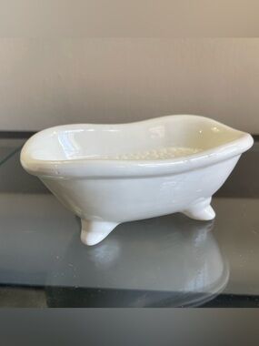 Vintage White Ceramic Footed Soap/Trinket Dish - Classic Bathtub Design